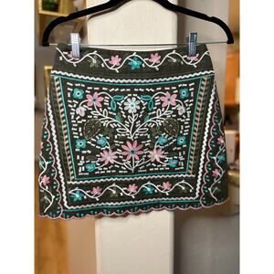 Francesca’s Mi Ami Women’s Maggie Twill Embroidered Mini Skirt XS 00-2